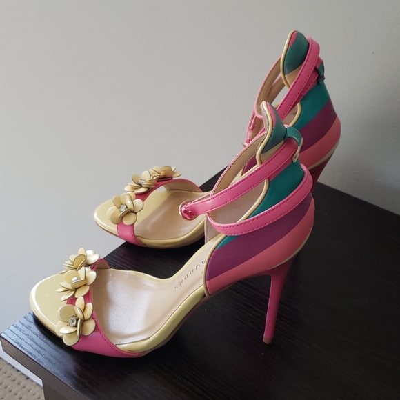 adidas running shoes myntra